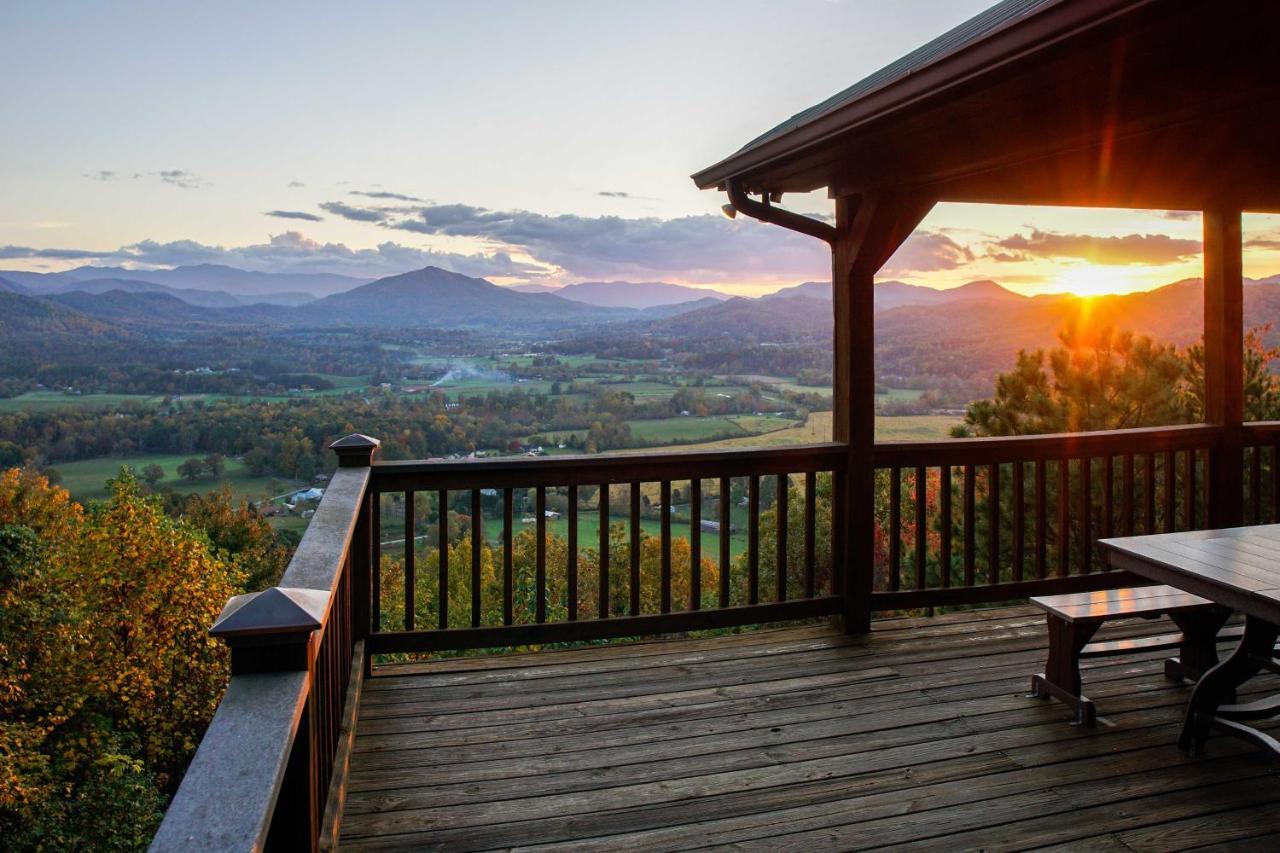 鸽子谷Smoky Mountain Retreat With Hot Tub, Arcade Games别墅 外观 照片